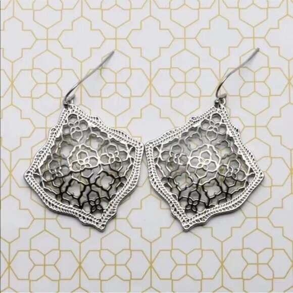 Kendra Scott Stud Earrings - Picture 2 of 6